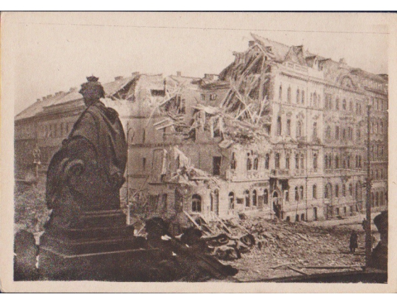 Tschechoslowakei - Postkarte Spuren von Luftterror auf dem Altstädter Ring in 1945