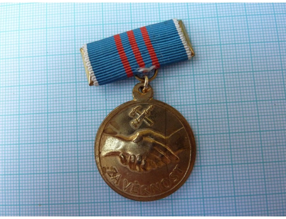 Hasiči - medaile Za věrnost